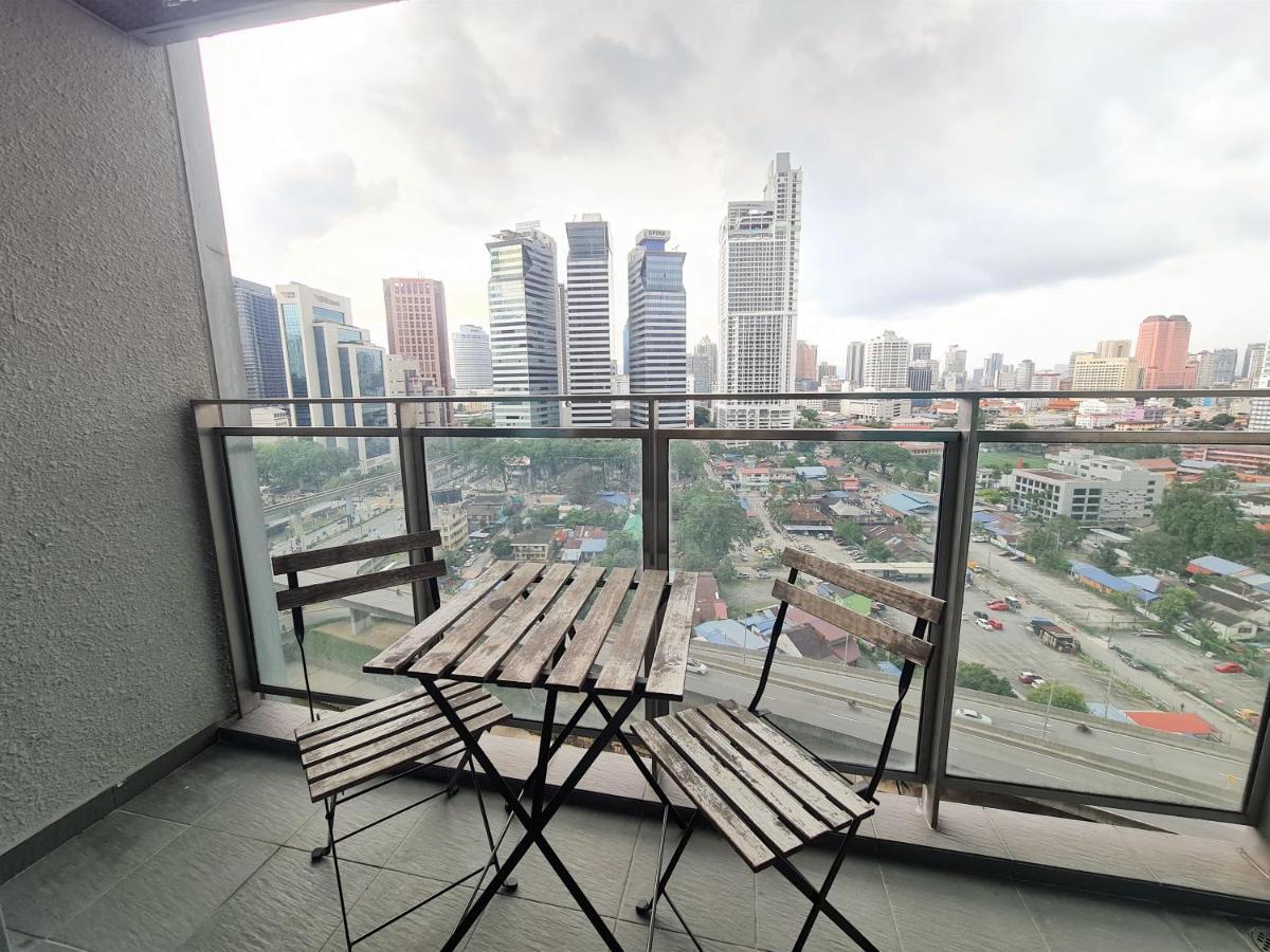 Summer Suites @Bukit Bintang Klcc By Sarah'S Lodge Kuala Lumpur Exterior foto